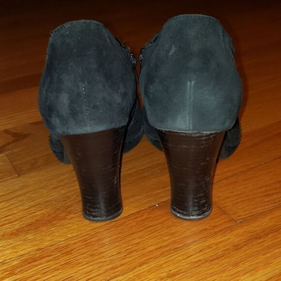 Born Black heels  - Picture 4 of 9